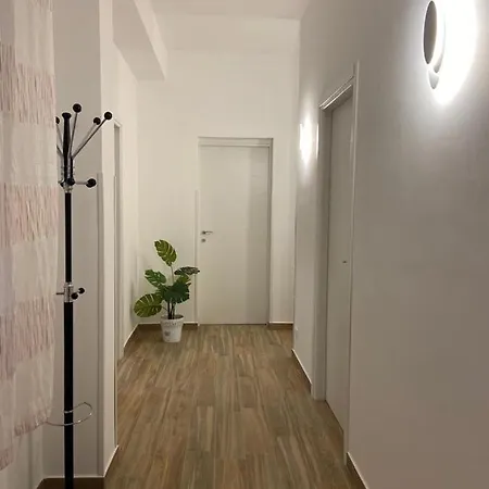 Al Fardella 365 * Трапани